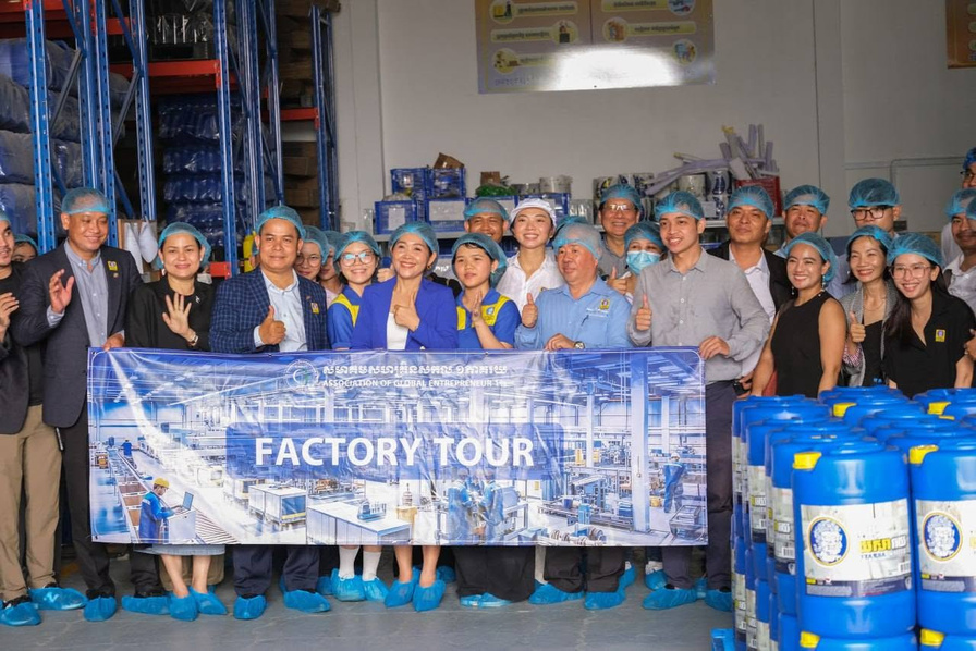 LUUS & YEAKSA Factory Tour & Business Networking — event photo 10
