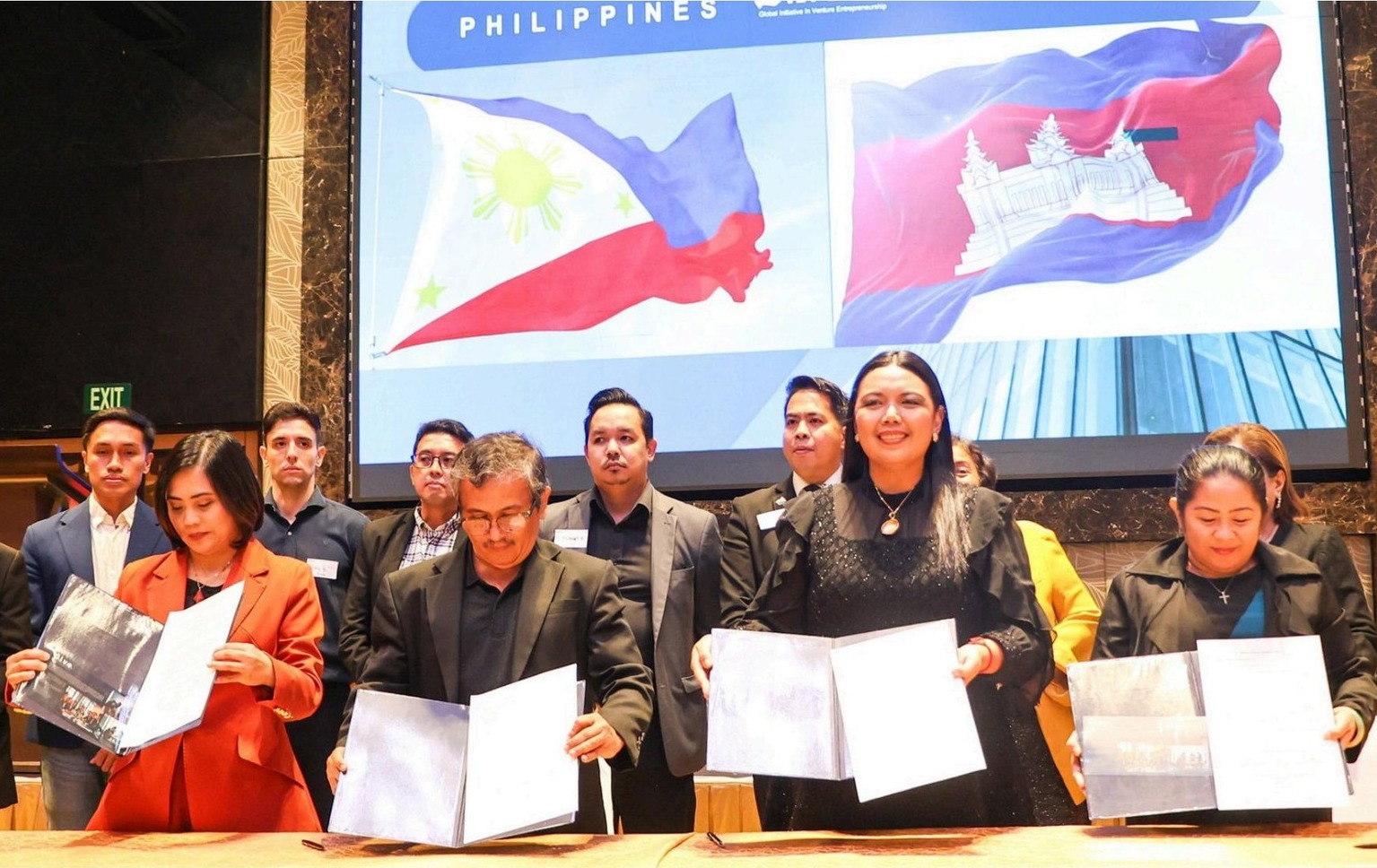 Philippines-Cambodia organizational signing